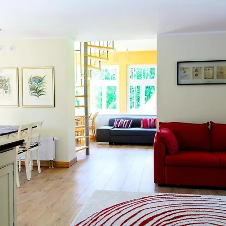 בית אירוח Debowa *